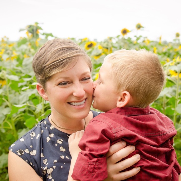 Meet your Posher, Jessica - Picture 5 of 7